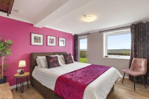 The Hidden Valley - Beautifully refurbished apartment with additional snug